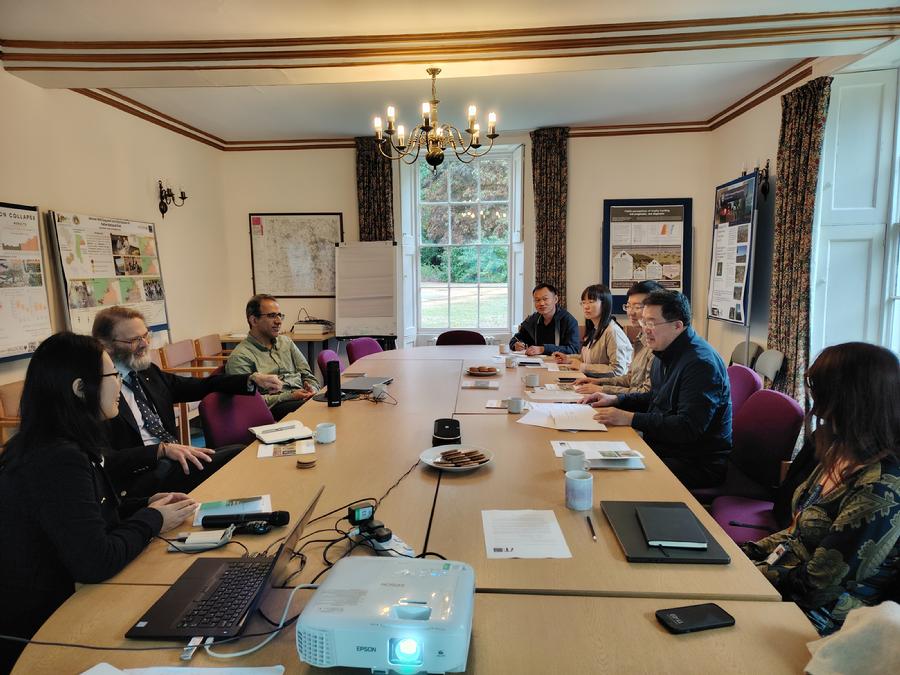 与牛津大学野生动物保护研究所座谈交流